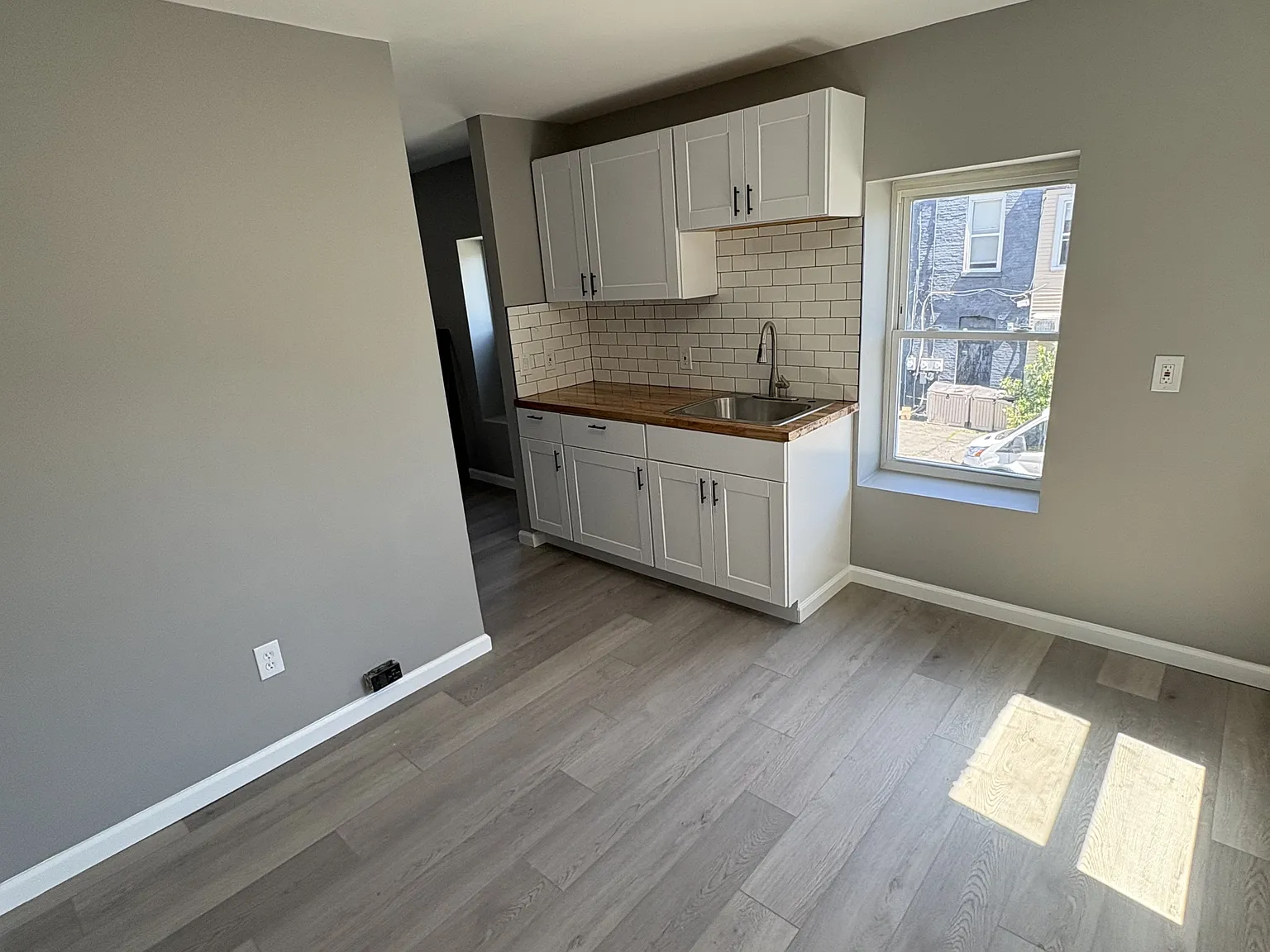 662 Second Avenue - 4 — Photo 4