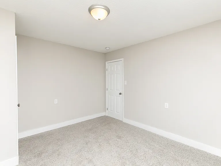 5013 9th Ct N #D — Photo 10