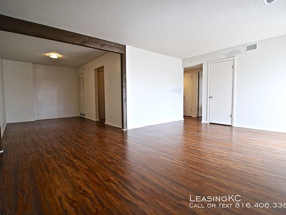 2nd image of 3925 Clark Ave APT 5