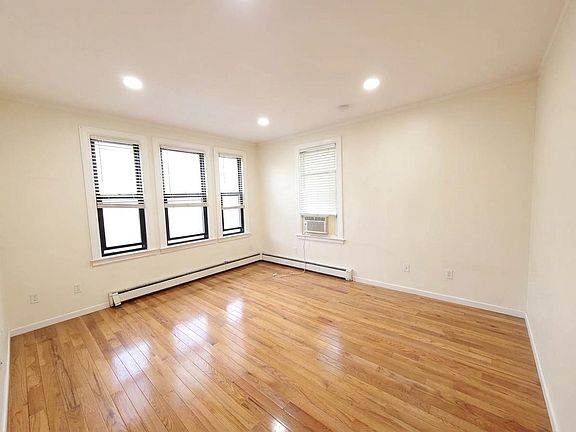 4th image of 505 Hoboken Rd #B