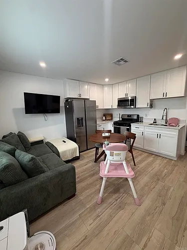274 Emerson St #3 Photo 1