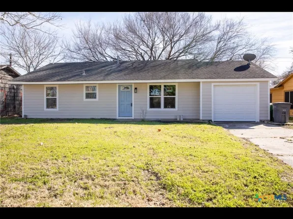 805 E Polk Ave, Victoria, TX 77901