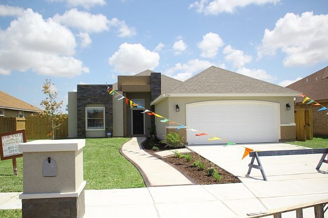 1st image of 3321 Lerma Dr