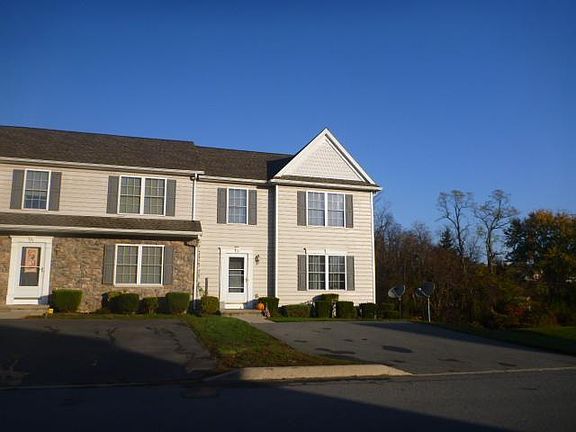 2nd image of 119 Christine Dr