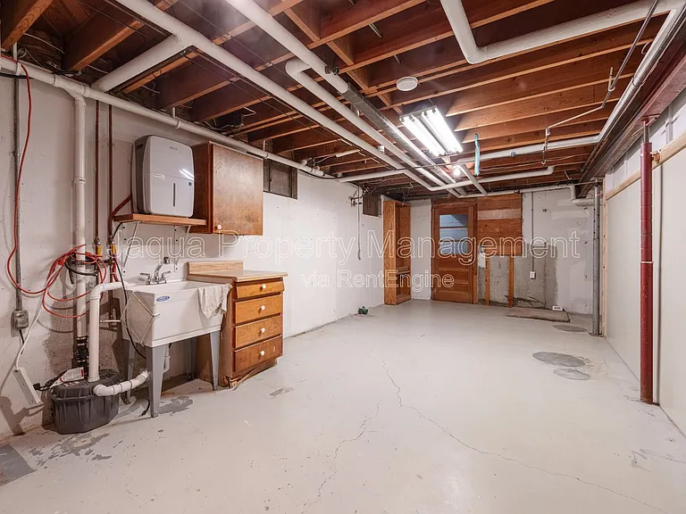 4420 Croyden Ave — Photo 21