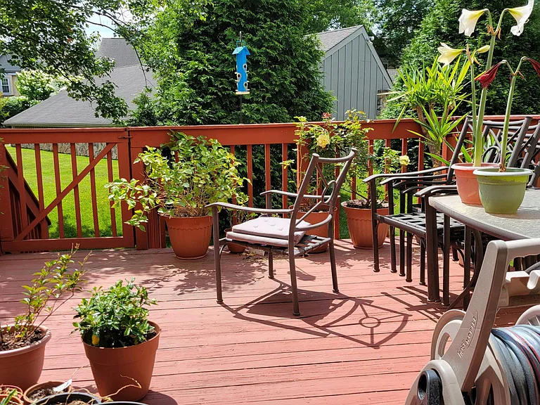 2205 Leeds Ct #2205 — Photo 11