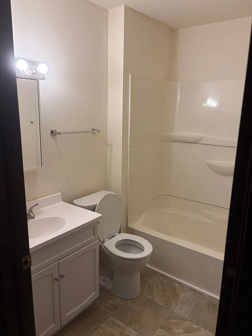 Oakfield Apts., LLC — Photo 3