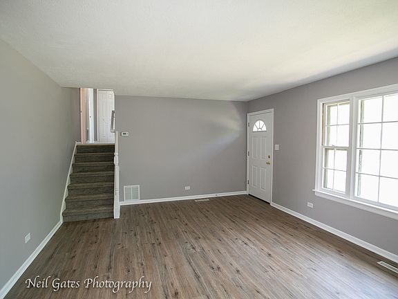 5th image of 6991 Church St