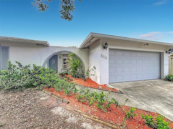 2nd image of 1523 CANTERBURY CIRCLE