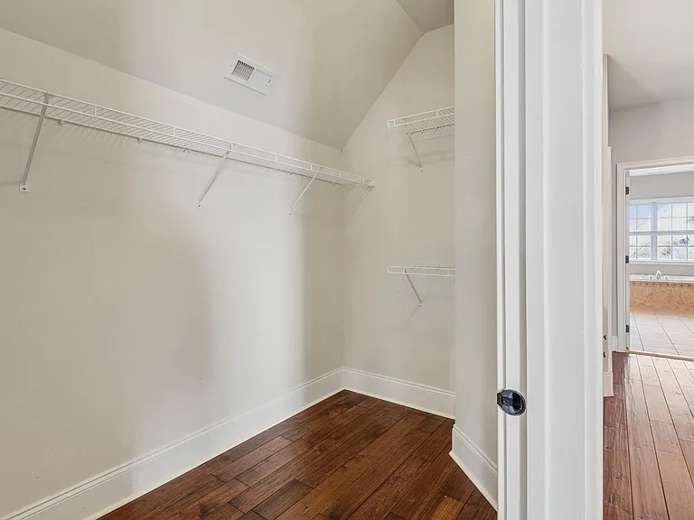 178 Pratt Ln — Photo 22