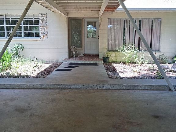 4th image of 15139 Centralia Rd