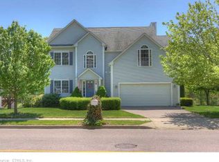 105 Ledgeland Dr, Groton, CT 06355