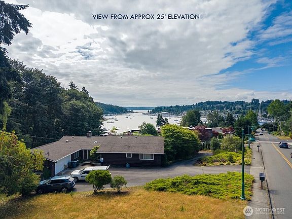3rd image of 9311 Peacock Hill Avenue