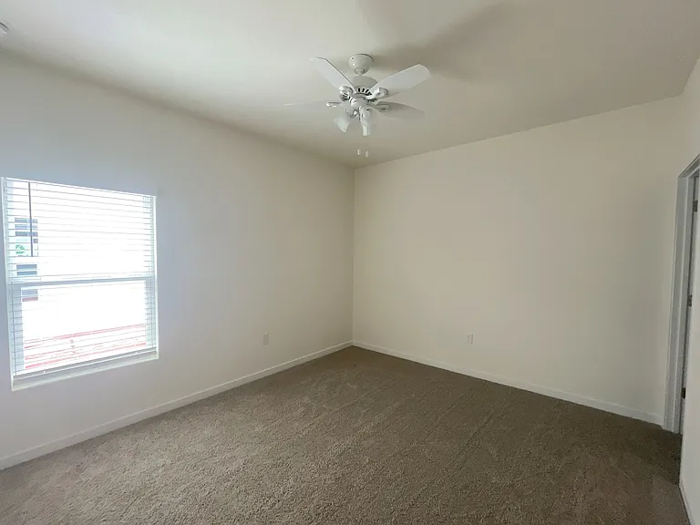 5259 SW 53rd Ln — Photo 20