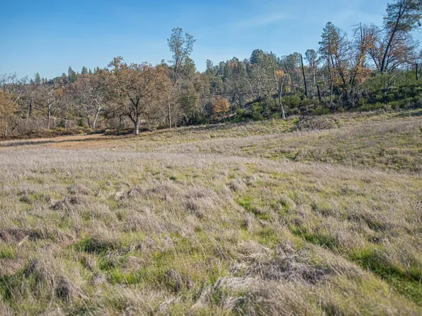 8545 Country Hills Ln, Cool, CA 95614