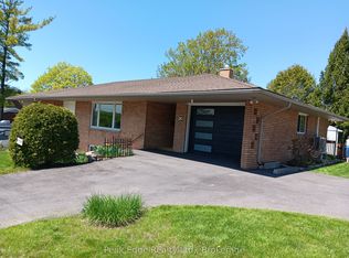 30 7th St, Hanover, ON N4N1G2