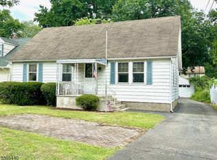 42 Crescent Ave, Totowa, NJ 07512