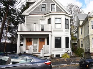 11 Dresden Cir, Somerville, MA 02144