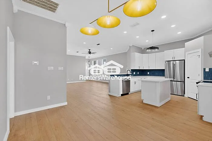 7301 Fossil Lake Dr — Photo 9