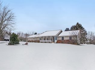 6211 Hayrake Holw, Chelsea, MI 48118