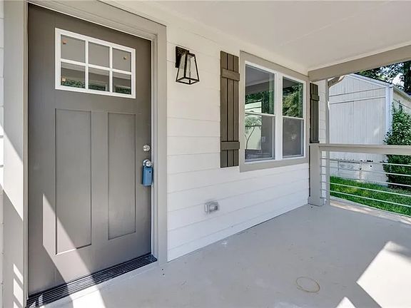 3rd image of 623 Quillian Ave