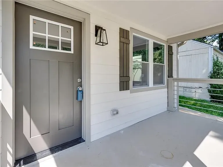 623 Quillian Ave — Photo 20