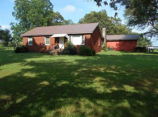 4708 Rr 8, Doniphan, MO 63935