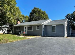 12 Prentice St, Taftville, CT 06380