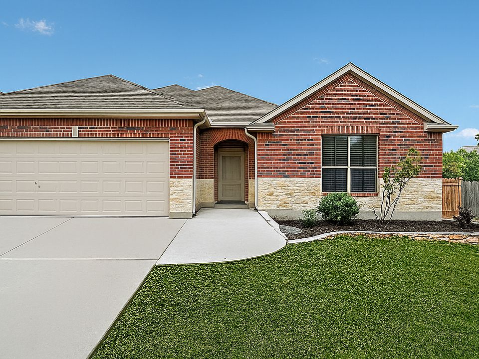 1st image of 3052 Pine Valley Dr