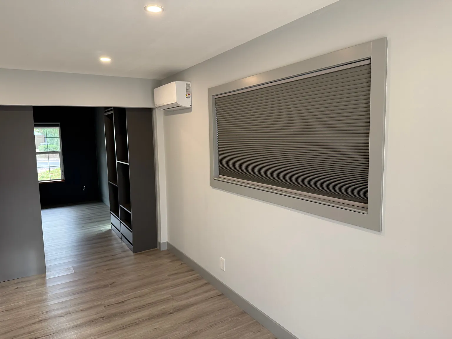 Studio, 350 sqft, $1,550 — Photo 2