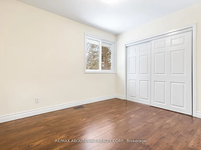145 Wolfdale Ave — Photo 16
