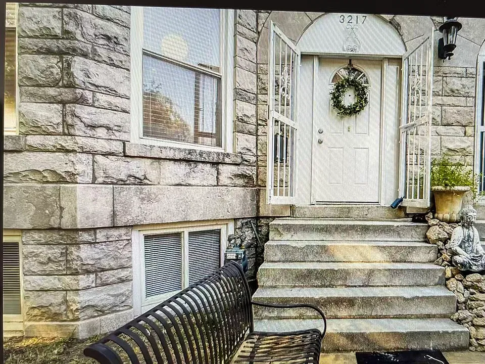 3217 Lafayette Ave