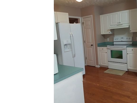 4th image of 5425 Miranda Dr