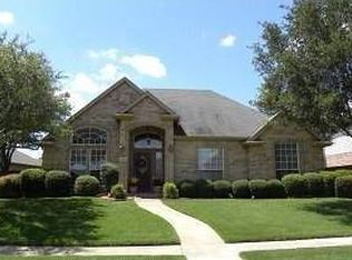 1614 Lake Bluff Dr, Garland, TX 75043