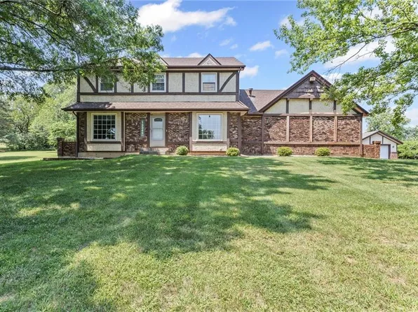 13340 Kimberly Cir, Olathe, KS 66061