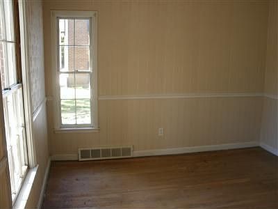 3rd image of 3109 Central Ave