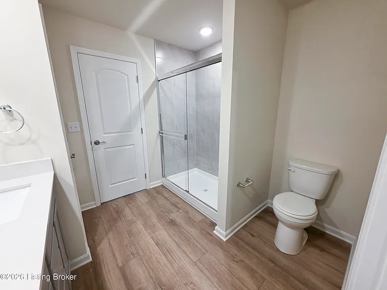 8300 Fairmount Rd — Photo 27