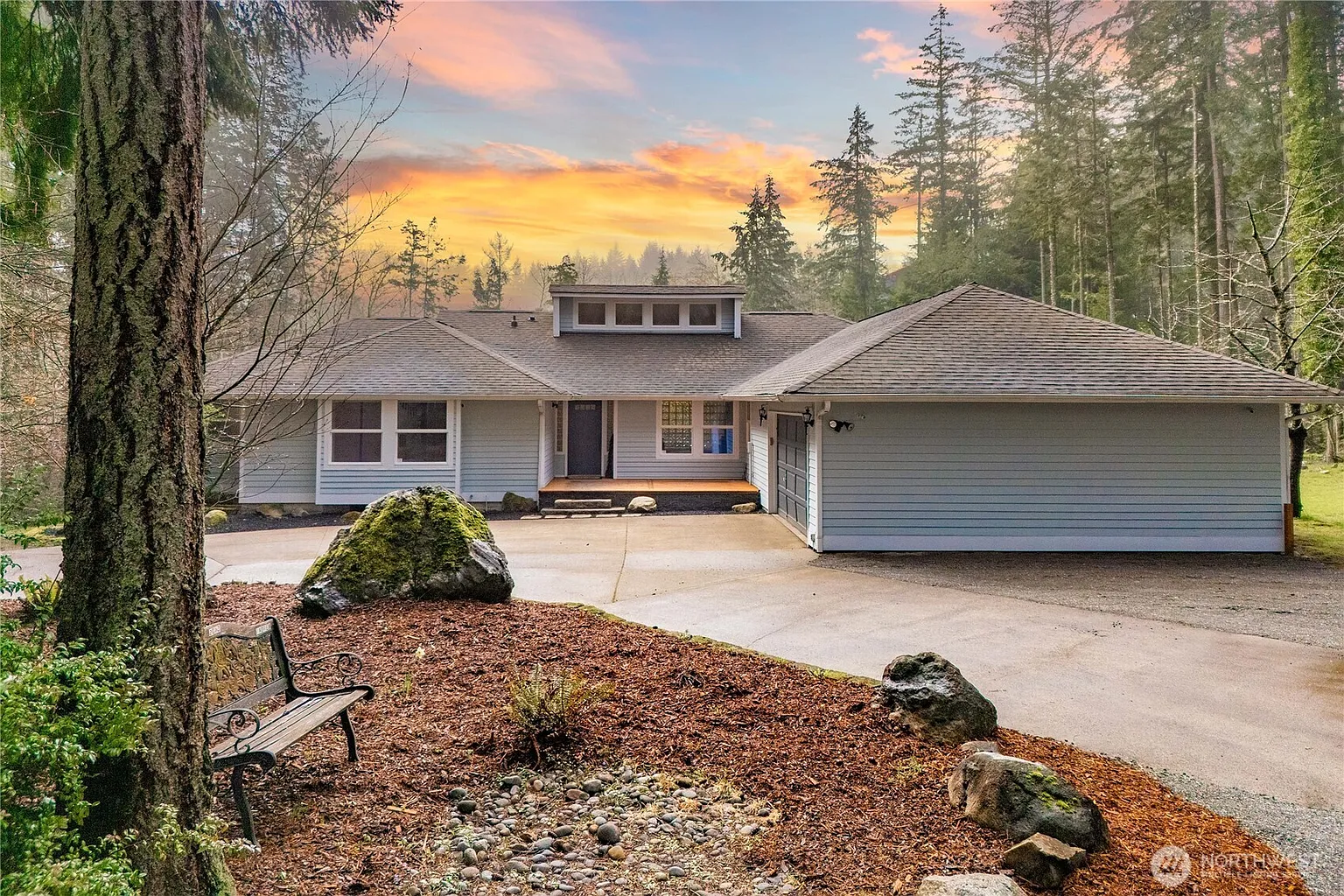 1004 Makah Place photo 1