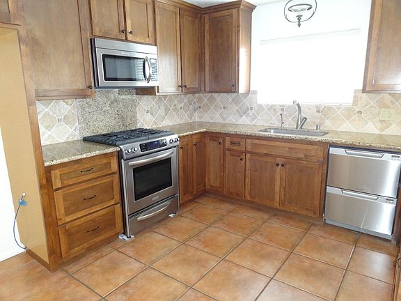 4th image of 519 Cuesta Pl