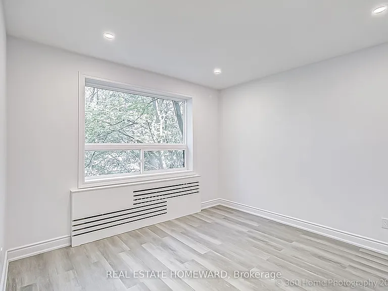 419 Woodbine Ave #10 — Photo 14