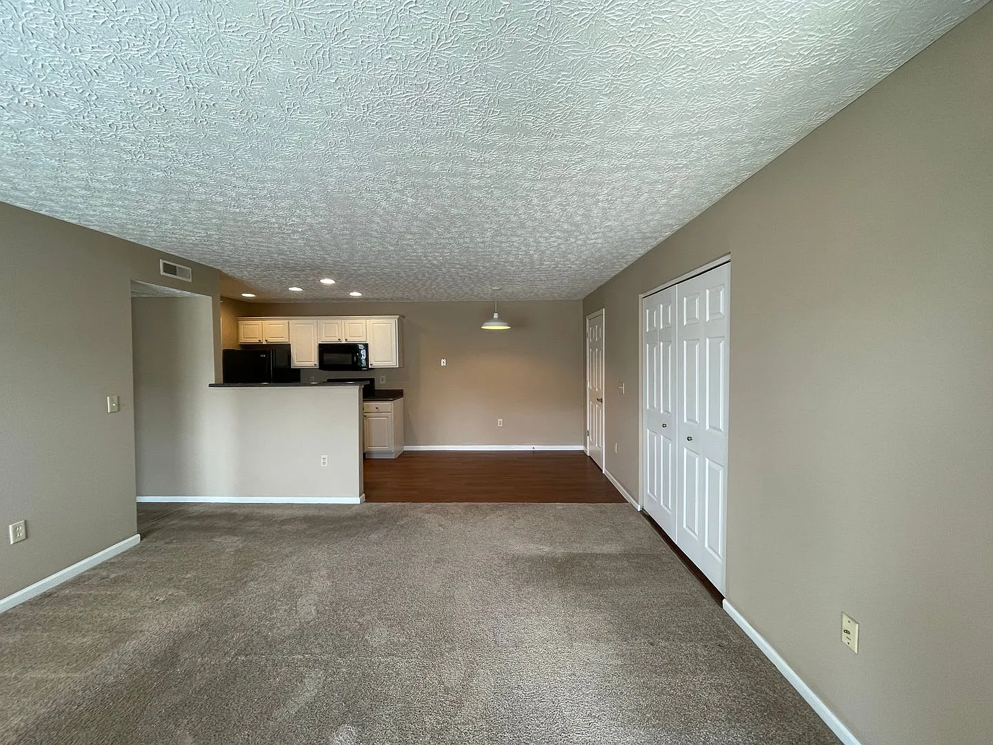 5558 Garden Ridge — Photo 2