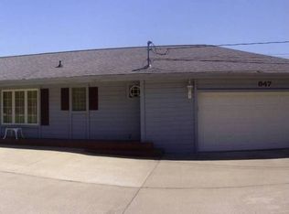 858 Poker Ct, Osage Beach, MO 65065