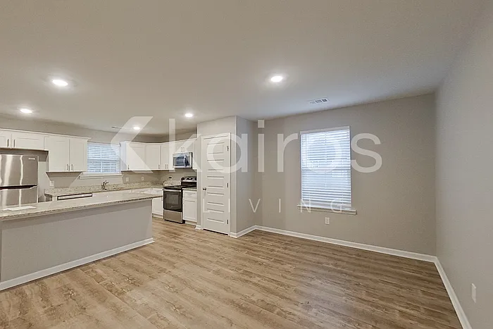 136 Western Red Cedar Dr — Photo 9