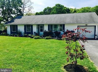 318 1st St, Inwood, WV 25428