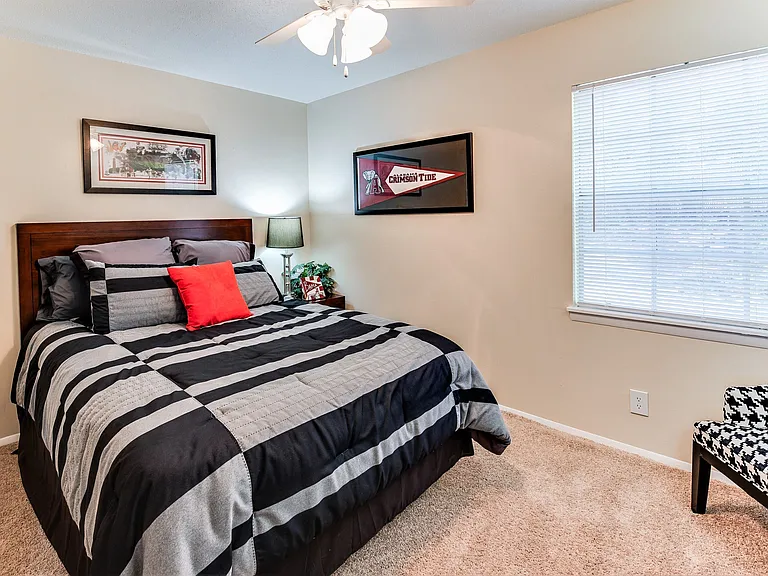 Fountain Square Apartment Homes — Photo 11
