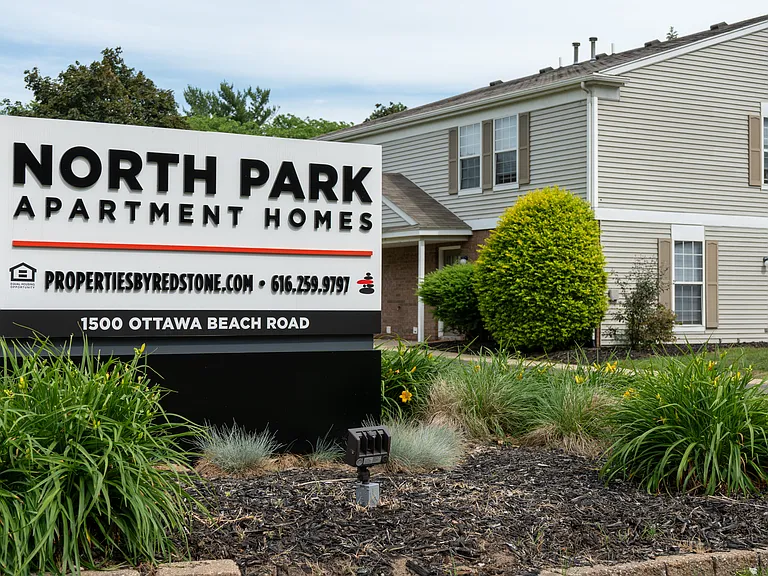 North Park Apartment Homes — Photo 2