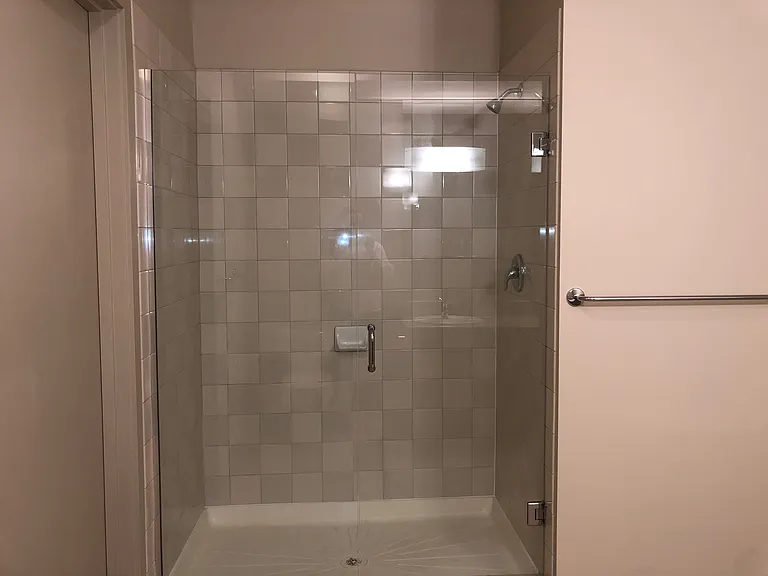1700 N Northlake Way #106 — Photo 16