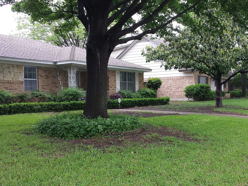 2nd image of 1614 University Dr