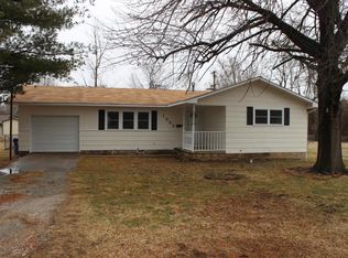 1002 Stratford Pl, Neosho, MO 64850