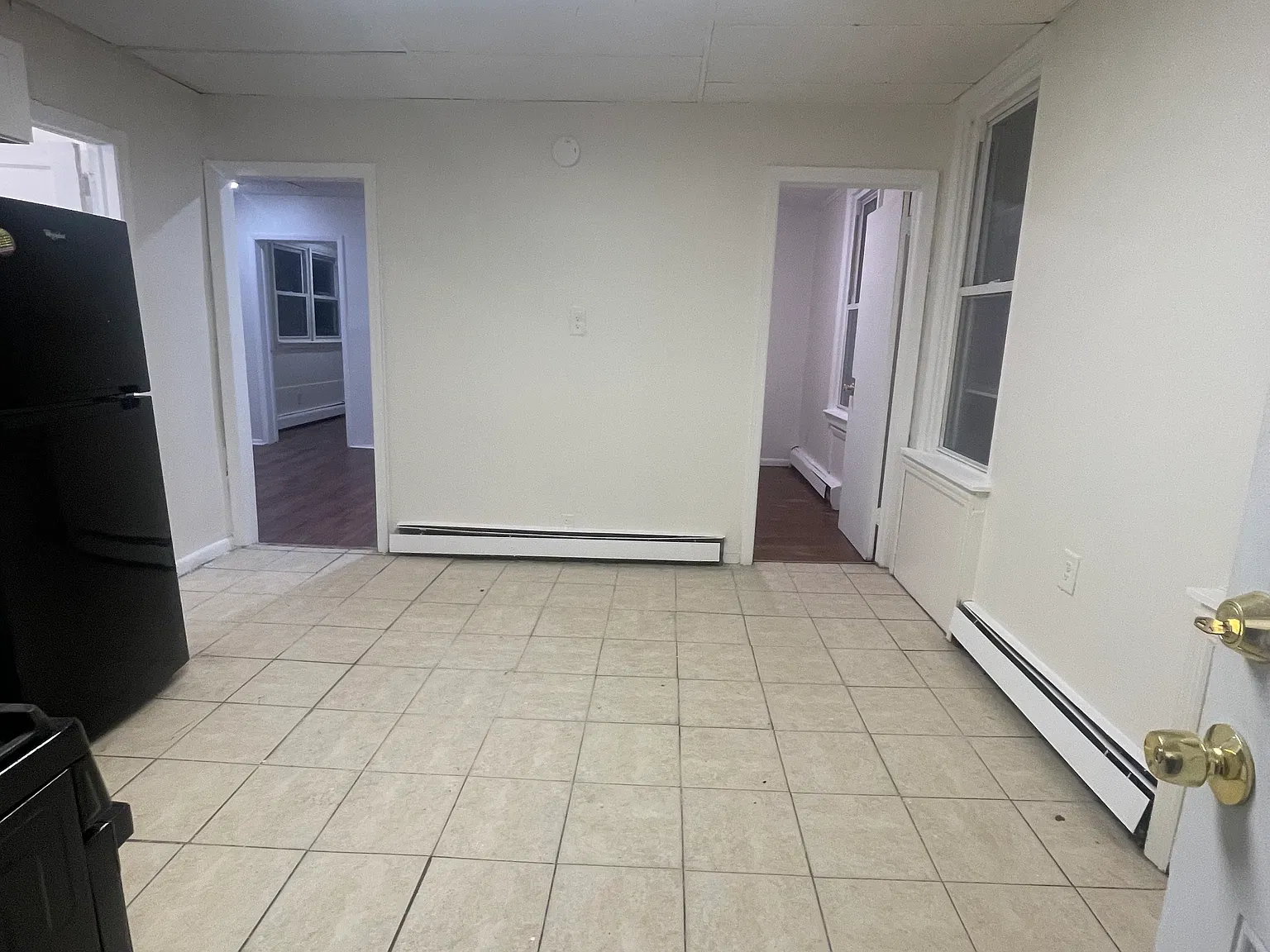 3 bed, $1,900 — Photo 3